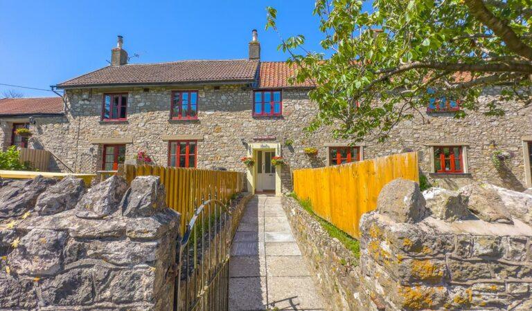 Norton Court Farm self-catering holiday cottages