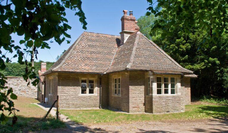 Summerhouse Cottage Tyntesfield National Trust