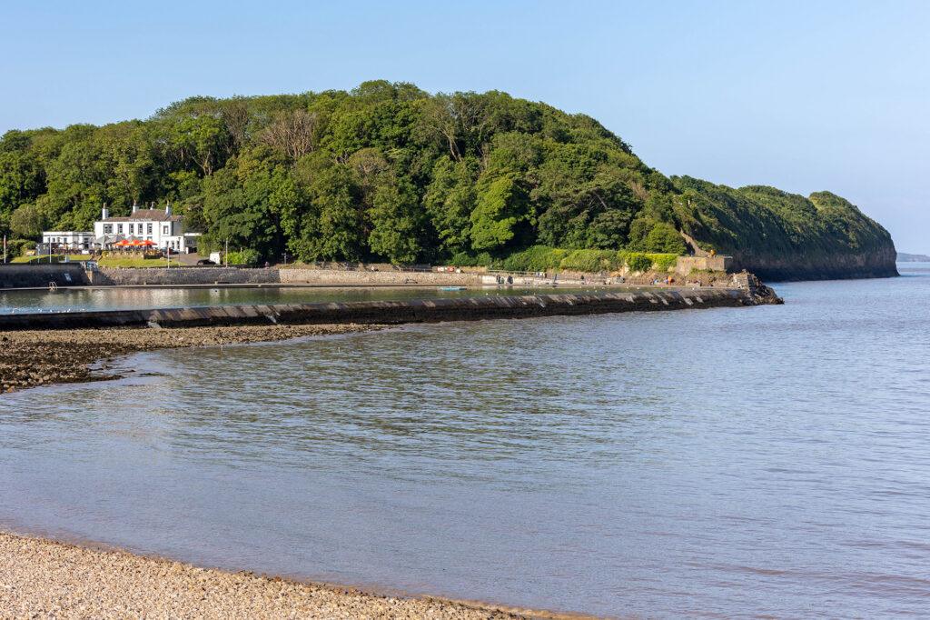 Clevedon beach looking towards Poets Walk